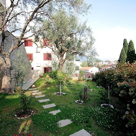 Apartments Draskovic Mirista Petrovac Buitenkant foto