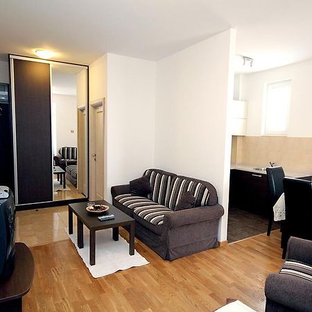 Apartments Draskovic Mirista Petrovac Buitenkant foto