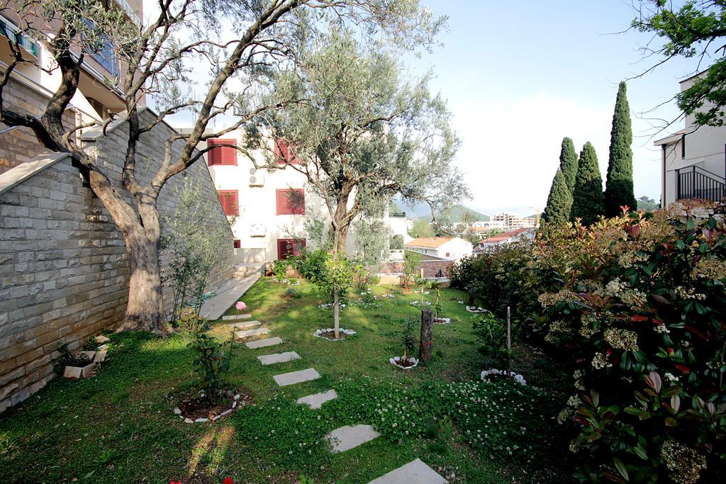 Apartments Draskovic Mirista Petrovac Buitenkant foto