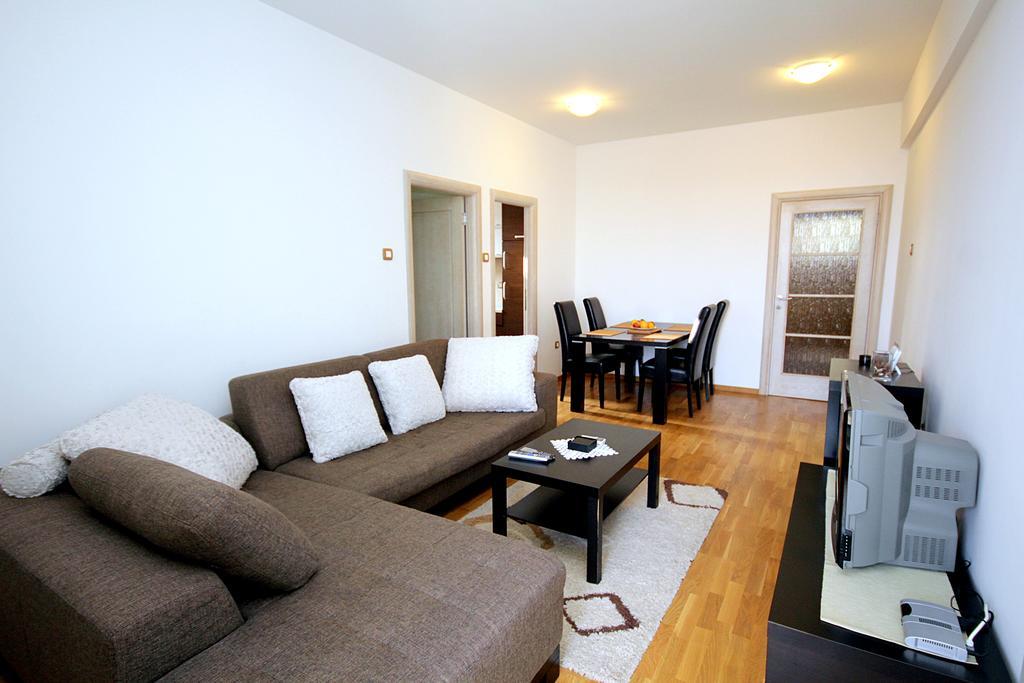Apartments Draskovic Mirista Petrovac Buitenkant foto